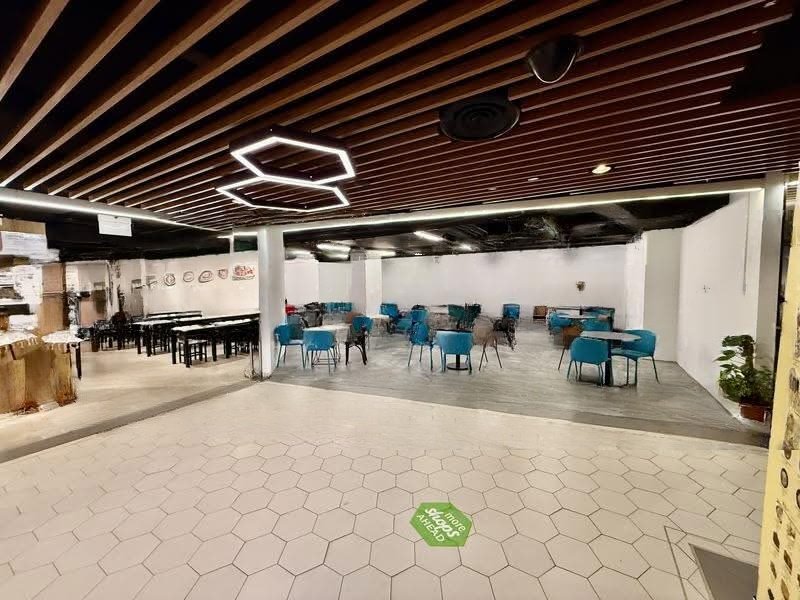 Rare fnb space at raffles place/Telok Ayer vicinity Building