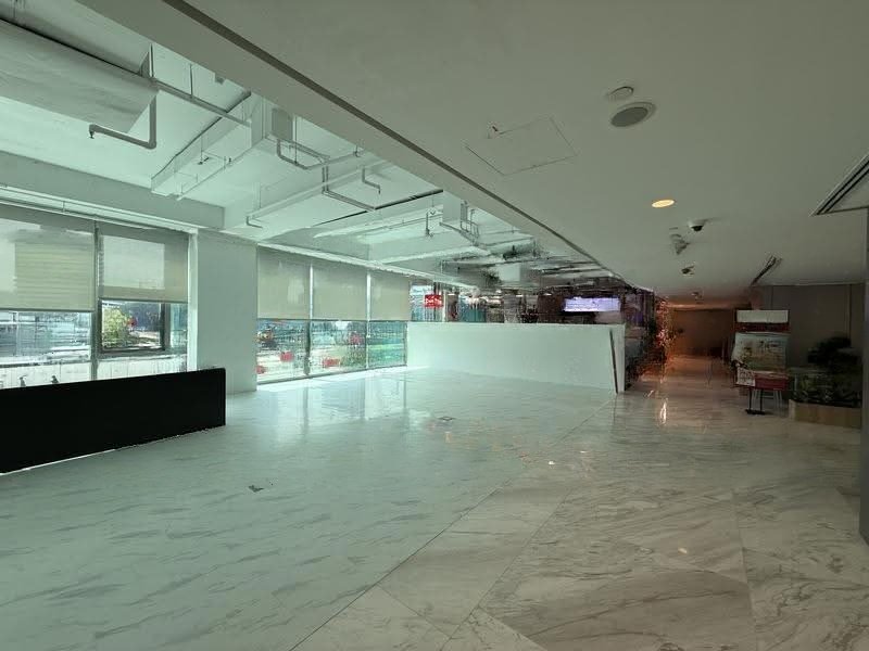 Rare fnb space at Bugis Vicinity Building