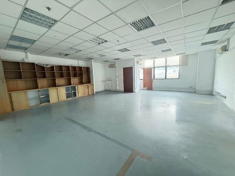 Rare 3rd floor 1485sf ramp up b1 factory for rent
