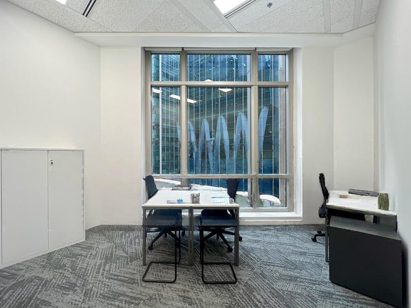 Professional office space in Regus 61 Robinson on fully flexible terms